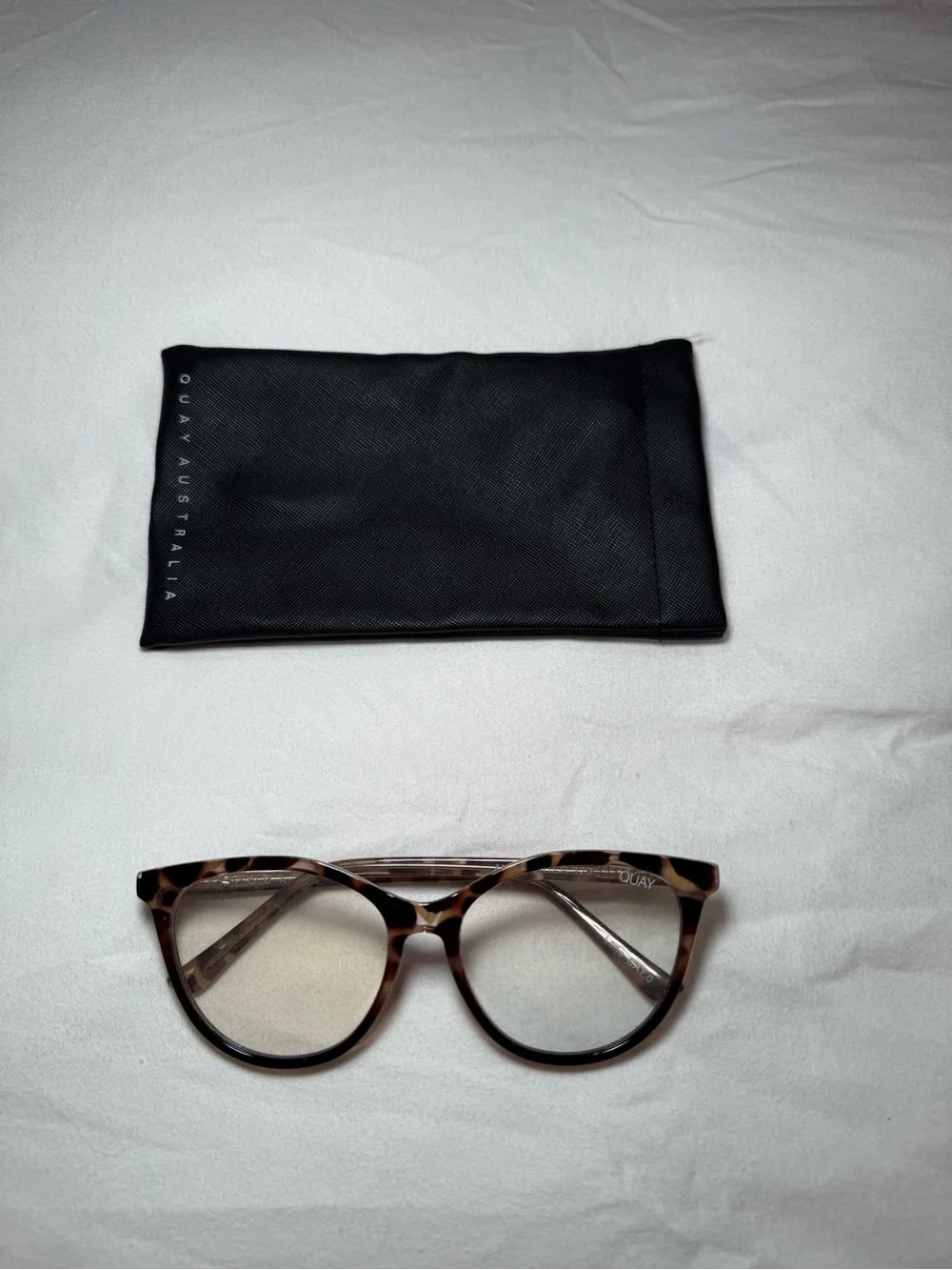 Quay Australia Tortoiseshell Cat-Eye Glasses in Brown and Cream